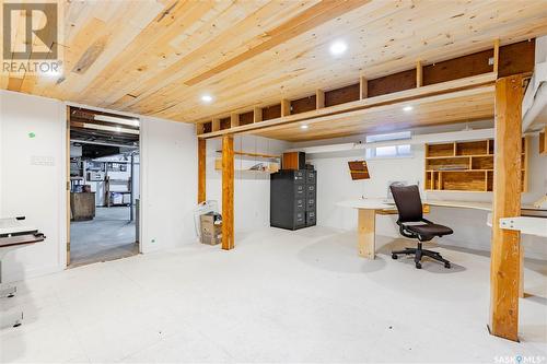 818 5Th Avenue N, Saskatoon, SK - Indoor Photo Showing Basement