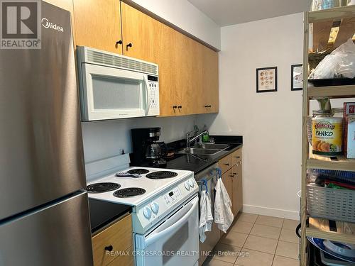 1501 - 381 Front Street W, Toronto, ON - Indoor Photo Showing Kitchen With Double Sink