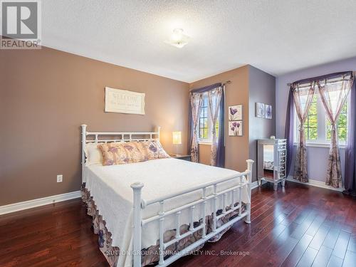 129 Sonoma Boulevard, Vaughan, ON - Indoor Photo Showing Bedroom