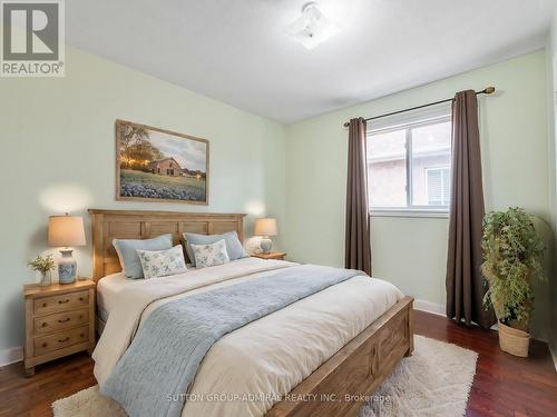 129 Sonoma Boulevard, Vaughan, ON - Indoor Photo Showing Bedroom