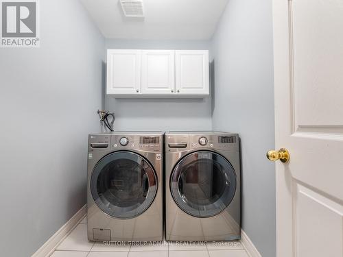 129 Sonoma Boulevard, Vaughan, ON - Indoor Photo Showing Laundry Room