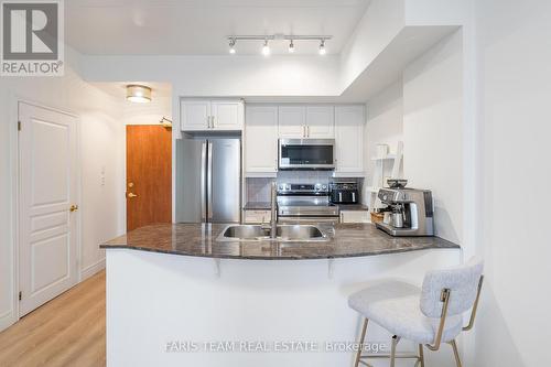 409 - 280 Aberdeen Boulevard, Midland, ON - Indoor Photo Showing Kitchen With Double Sink