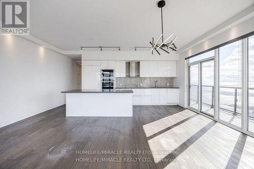 Lph03 - 56 Annie Craig Drive, Toronto, ON - Indoor Photo Showing Kitchen