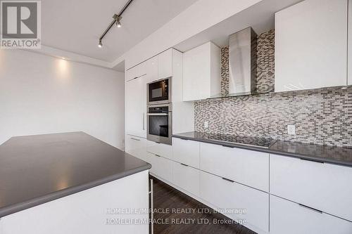 Lph03 - 56 Annie Craig Drive, Toronto, ON - Indoor Photo Showing Kitchen