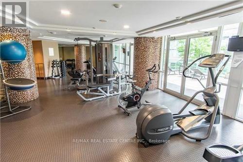 2402 - 220 Burnhamthorpe Road W, Mississauga, ON - Indoor Photo Showing Gym Room