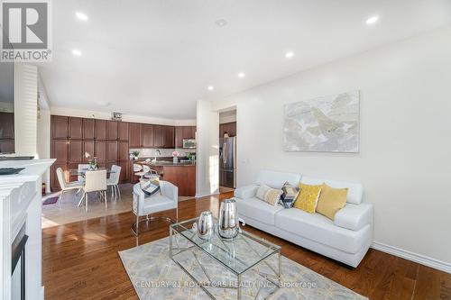 12419 Kennedy Road, Caledon, ON - Indoor Photo Showing Living Room