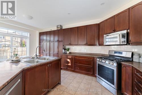 12419 Kennedy Road, Caledon, ON - Indoor Photo Showing Kitchen With Double Sink