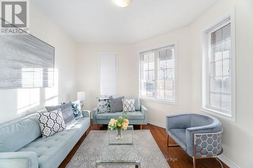 12419 Kennedy Road, Caledon, ON - Indoor Photo Showing Living Room