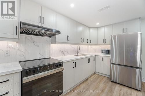 12419 Kennedy Road, Caledon, ON - Indoor Photo Showing Kitchen With Upgraded Kitchen