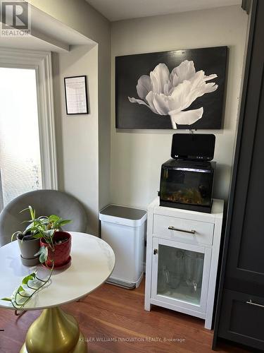 Unit B - 533 Rosemeadow Crescent, Waterloo, ON - Indoor Photo Showing Dining Room