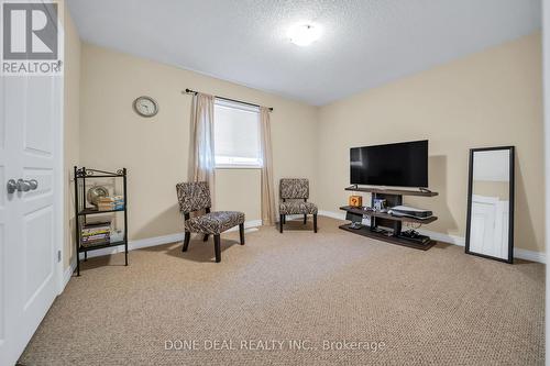 21 Bellagio Avenue, Hamilton, ON - Indoor