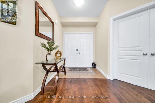 21 Bellagio Avenue, Hamilton, ON - Indoor Photo Showing Other Room