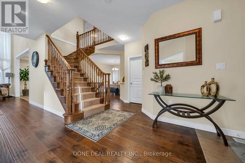 21 Bellagio Avenue, Hamilton, ON - Indoor Photo Showing Other Room