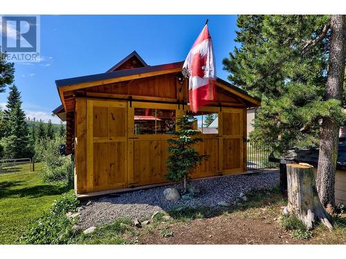 4761 Atwater Road, Logan Lake, BC - Outdoor