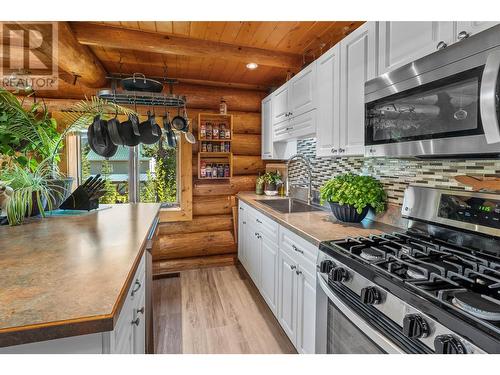 4761 Atwater Road, Logan Lake, BC - Indoor Photo Showing Kitchen