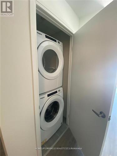 1809 - 108 Garment Street, Kitchener, ON - Indoor Photo Showing Laundry Room