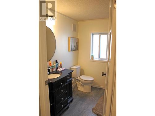 3288 Holbrook Road Lot# A, Kamloops, BC - Indoor Photo Showing Bathroom