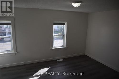 476 Pine Street, Greater Sudbury, ON - Indoor Photo Showing Other Room