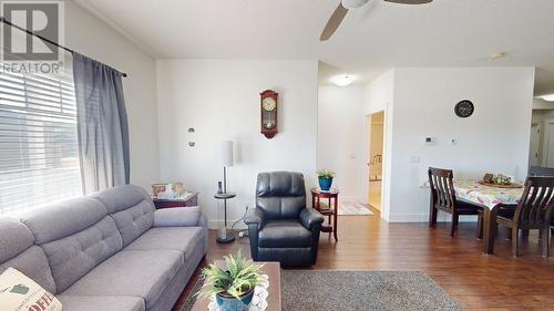 204 11203 105 Avenue, Fort St. John, BC - Indoor Photo Showing Living Room