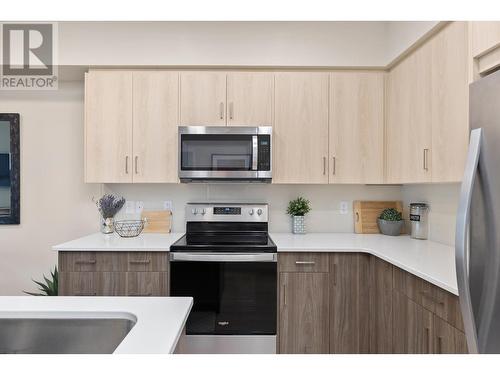 2301 Carrington Road Unit# 404, West Kelowna, BC - Indoor Photo Showing Kitchen