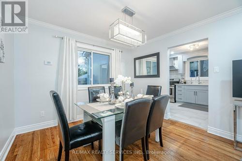 240 Taylor Mills Drive S, Richmond Hill, ON - Indoor Photo Showing Dining Room