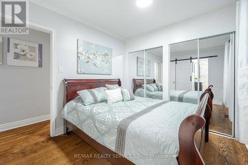 240 Taylor Mills Drive S, Richmond Hill, ON - Indoor Photo Showing Bedroom