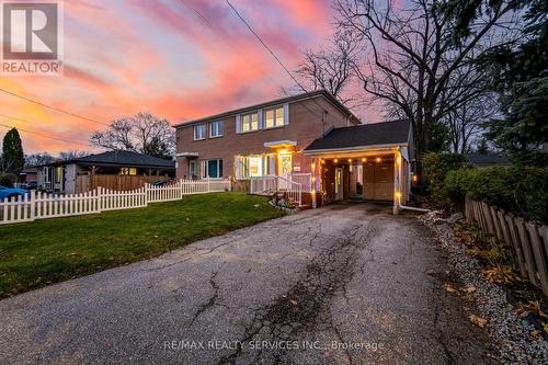 240 Taylor Mills Drive S, Richmond Hill, ON - Outdoor With Deck Patio Veranda