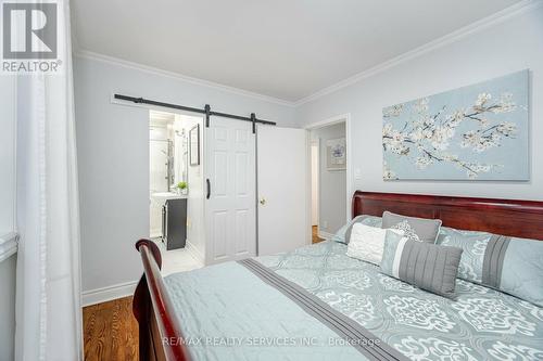 240 Taylor Mills Drive S, Richmond Hill, ON - Indoor Photo Showing Bedroom