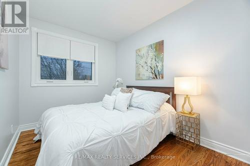 240 Taylor Mills Drive S, Richmond Hill, ON - Indoor Photo Showing Bedroom