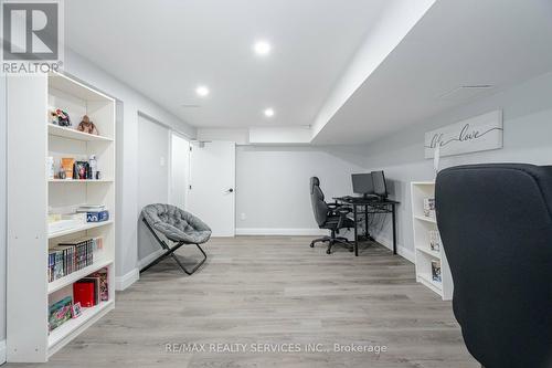 240 Taylor Mills Drive S, Richmond Hill, ON - Indoor Photo Showing Office