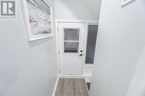 240 Taylor Mills Drive S, Richmond Hill, ON - Indoor Photo Showing Other Room