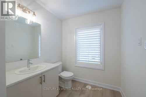 317 Mullighan Gardens, Smith-Ennismore-Lakefield, ON - Indoor Photo Showing Bathroom