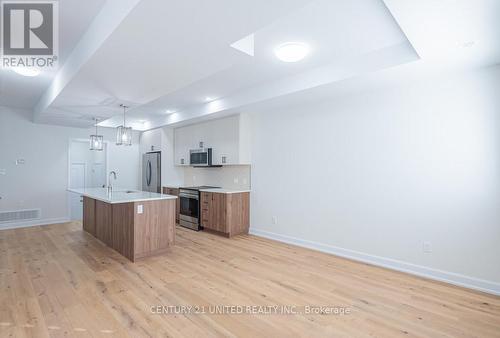 317 Mullighan Gardens, Smith-Ennismore-Lakefield, ON - Indoor Photo Showing Kitchen