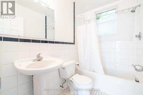 4207-13 Drummond Road, Niagara Falls (212 - Morrison), ON - Indoor Photo Showing Bathroom