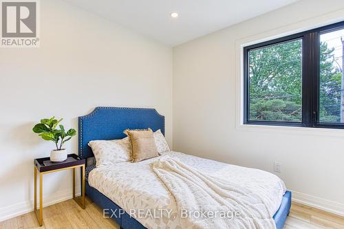 11 Nelles Road N, Grimsby, ON - Indoor Photo Showing Bedroom