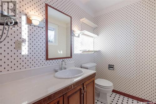 6 Macdonald Crescent, Saskatoon, SK - Indoor Photo Showing Bathroom