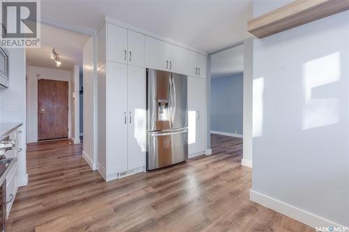 6 Macdonald Crescent, Saskatoon, SK - Indoor Photo Showing Kitchen