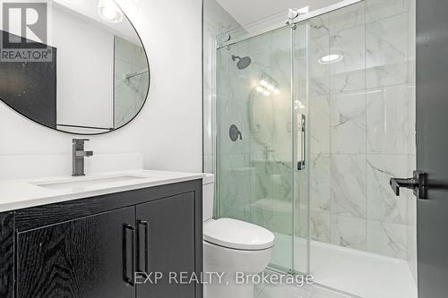 22 Whitehill Avenue, Ottawa, ON - Indoor Photo Showing Bathroom