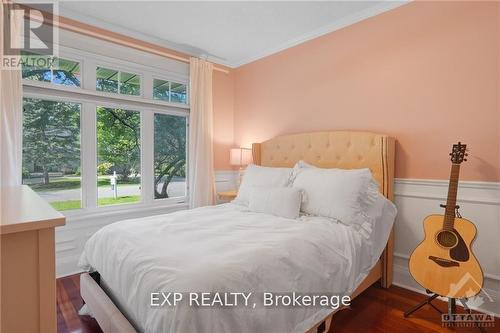 72 Delong Drive, Ottawa, ON - Indoor Photo Showing Bedroom