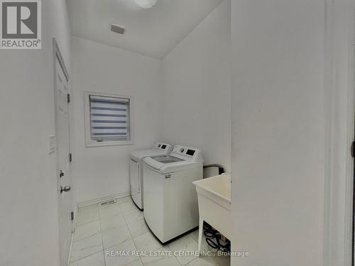 244 Barnett Drive, Shelburne, ON - Indoor Photo Showing Laundry Room