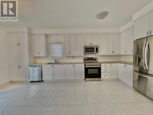 244 Barnett Drive, Shelburne, ON - Indoor Photo Showing Kitchen With Stainless Steel Kitchen