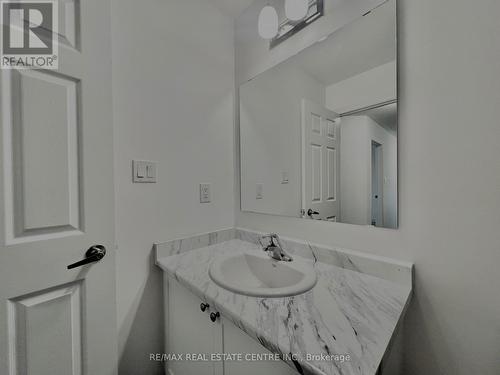 244 Barnett Drive, Shelburne, ON - Indoor Photo Showing Bathroom