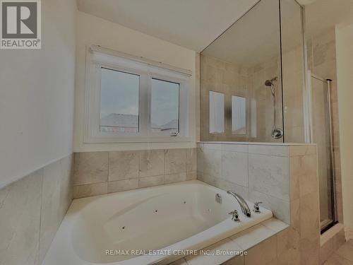 244 Barnett Drive, Shelburne, ON - Indoor Photo Showing Bathroom