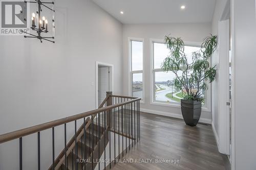 177 Middleton Avenue, London, ON - Indoor Photo Showing Other Room