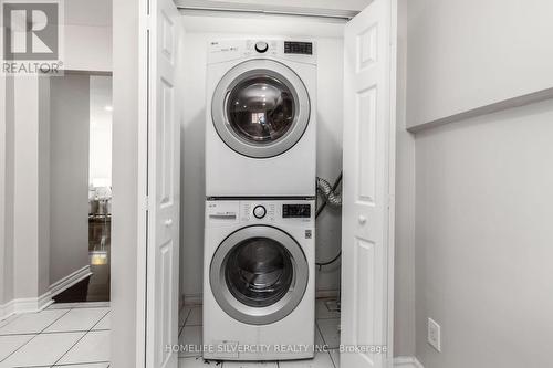 60 Braidwood Lake Road, Brampton, ON - Indoor Photo Showing Laundry Room