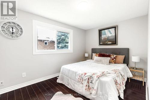 60 Braidwood Lake Road, Brampton, ON - Indoor Photo Showing Bedroom