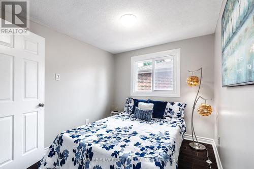 60 Braidwood Lake Road, Brampton, ON - Indoor Photo Showing Bedroom