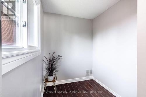 60 Braidwood Lake Road, Brampton, ON - Indoor Photo Showing Other Room