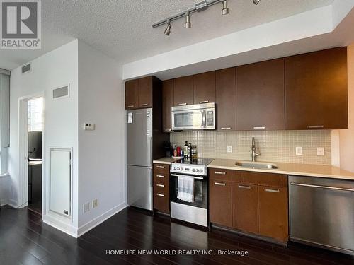 3909 - 295 Adelaide Street W, Toronto, ON - Indoor Photo Showing Kitchen