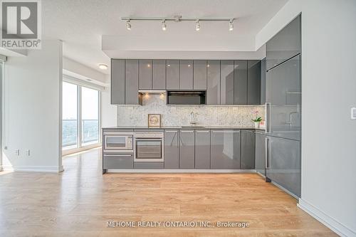 3502 - 115 Mcmahon Drive, Toronto, ON - Indoor Photo Showing Kitchen